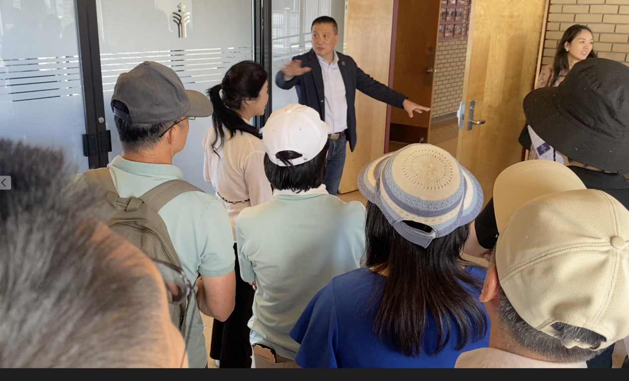 王子城 华人市长亲自带队 实地探秘加拿大投资新机遇PG电子游戏麻将胡了史上规模最大华人考察团走进乔治(图10)